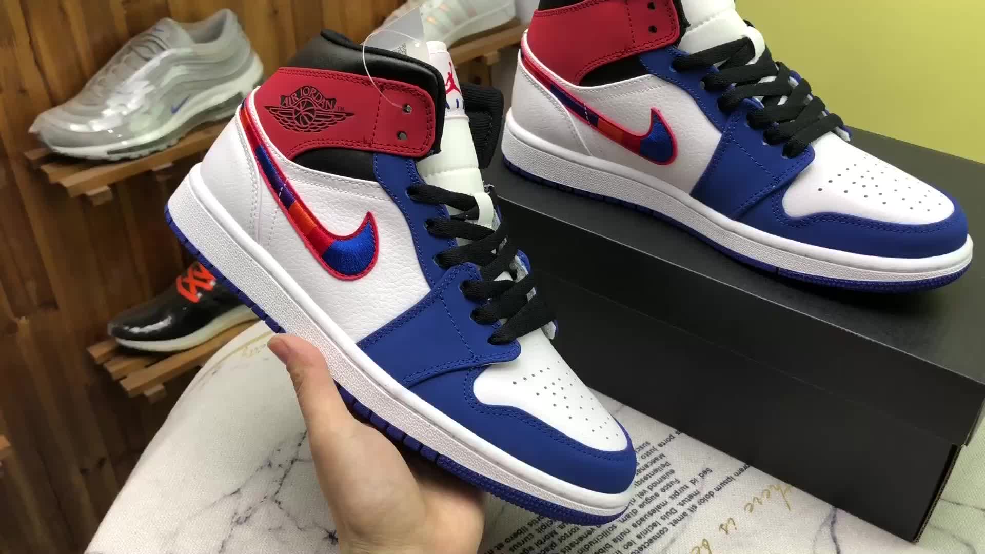 280纯原版乔1 乔丹1代air jordan 1 aj1 mid 彩钩 白蓝红撞色彩色拼接