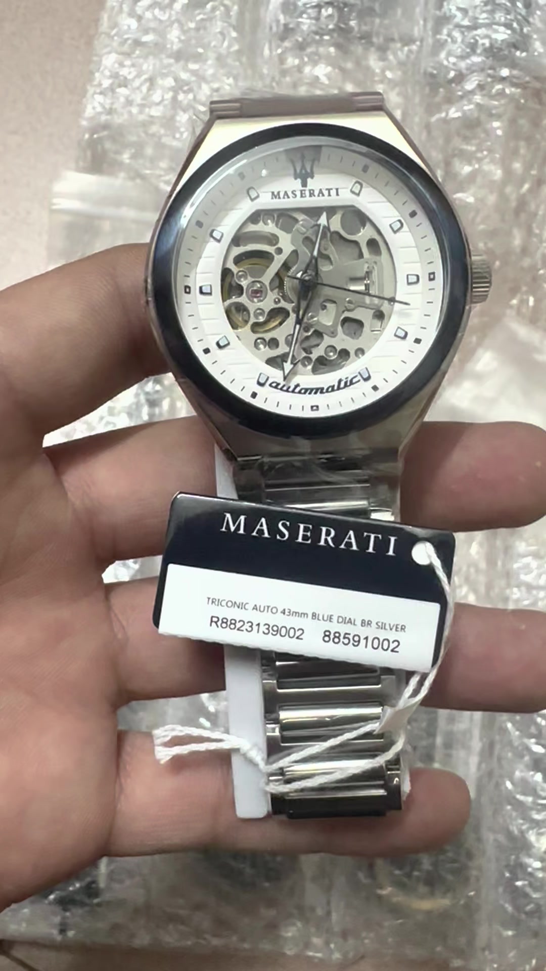 R8823139002
