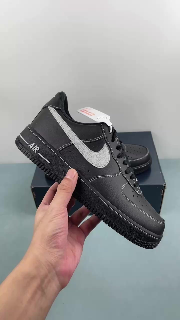 2025_09_26_23_45_IMG_6987.MP4