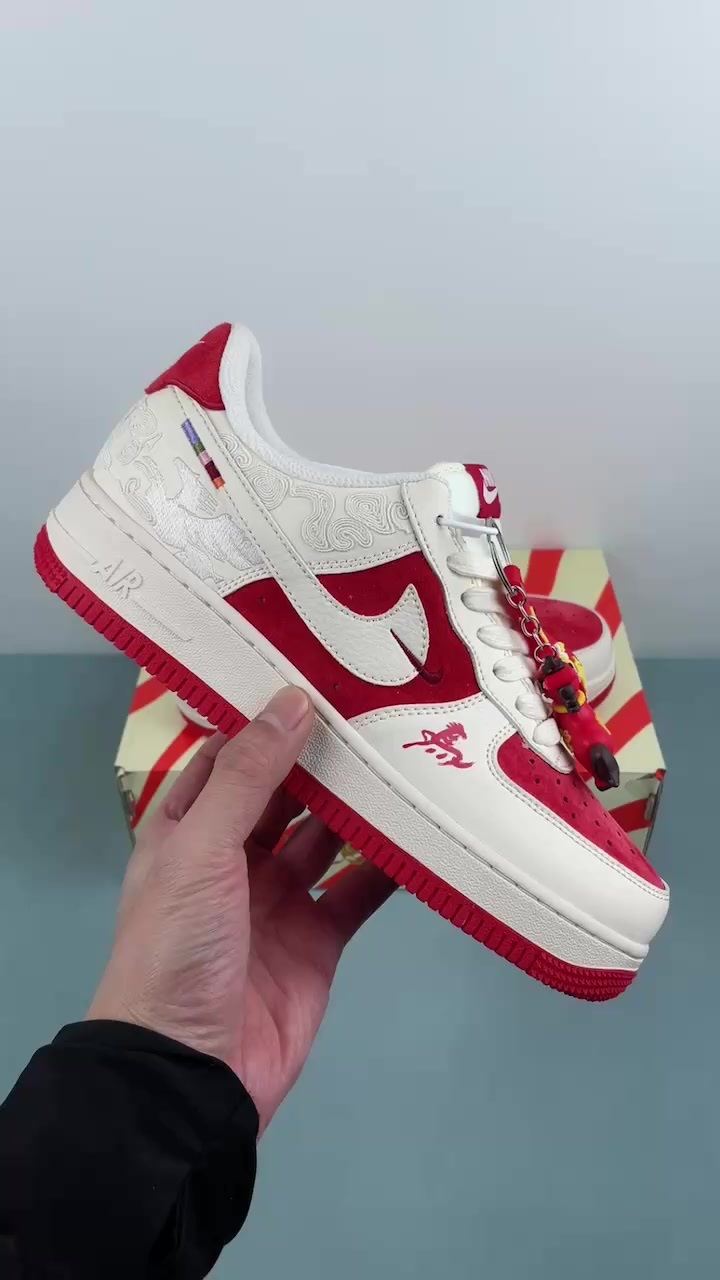 2026_01_03_23_42_IMG_0482.MP4