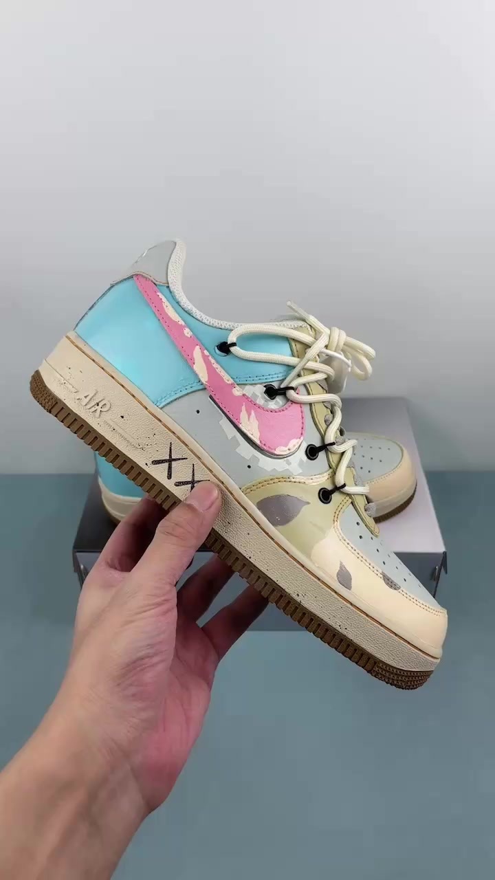 2025_09_16_23_55_IMG_4199.MP4