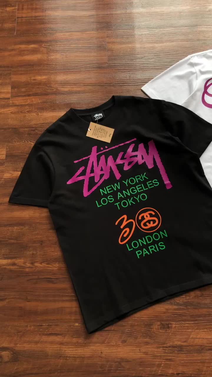 76 STUSSY T-SHIRT（im 185cm 90kg i wear size L in the phot）452808