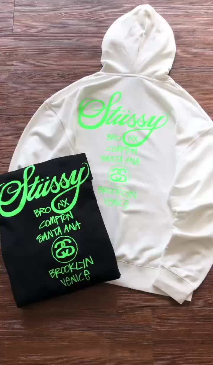 185 STUSSY HOODIE 892612（im 171cm 55kg i wear size S in the phot）
