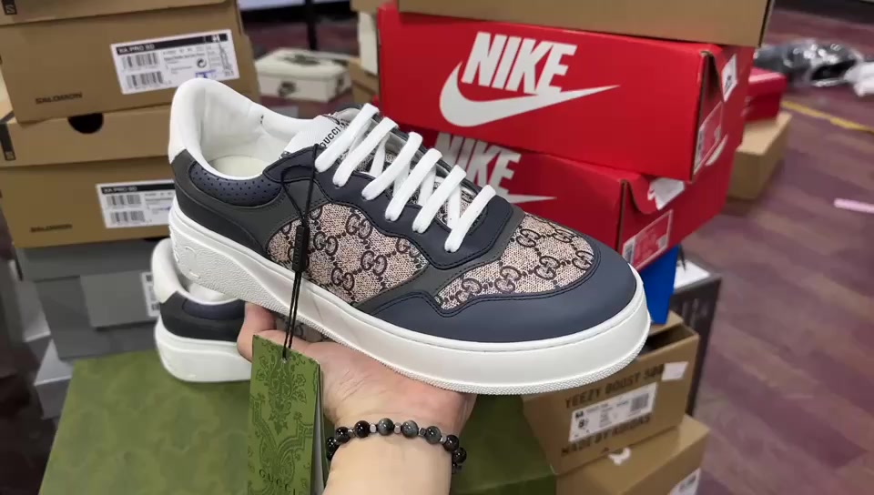 Gucci shoes