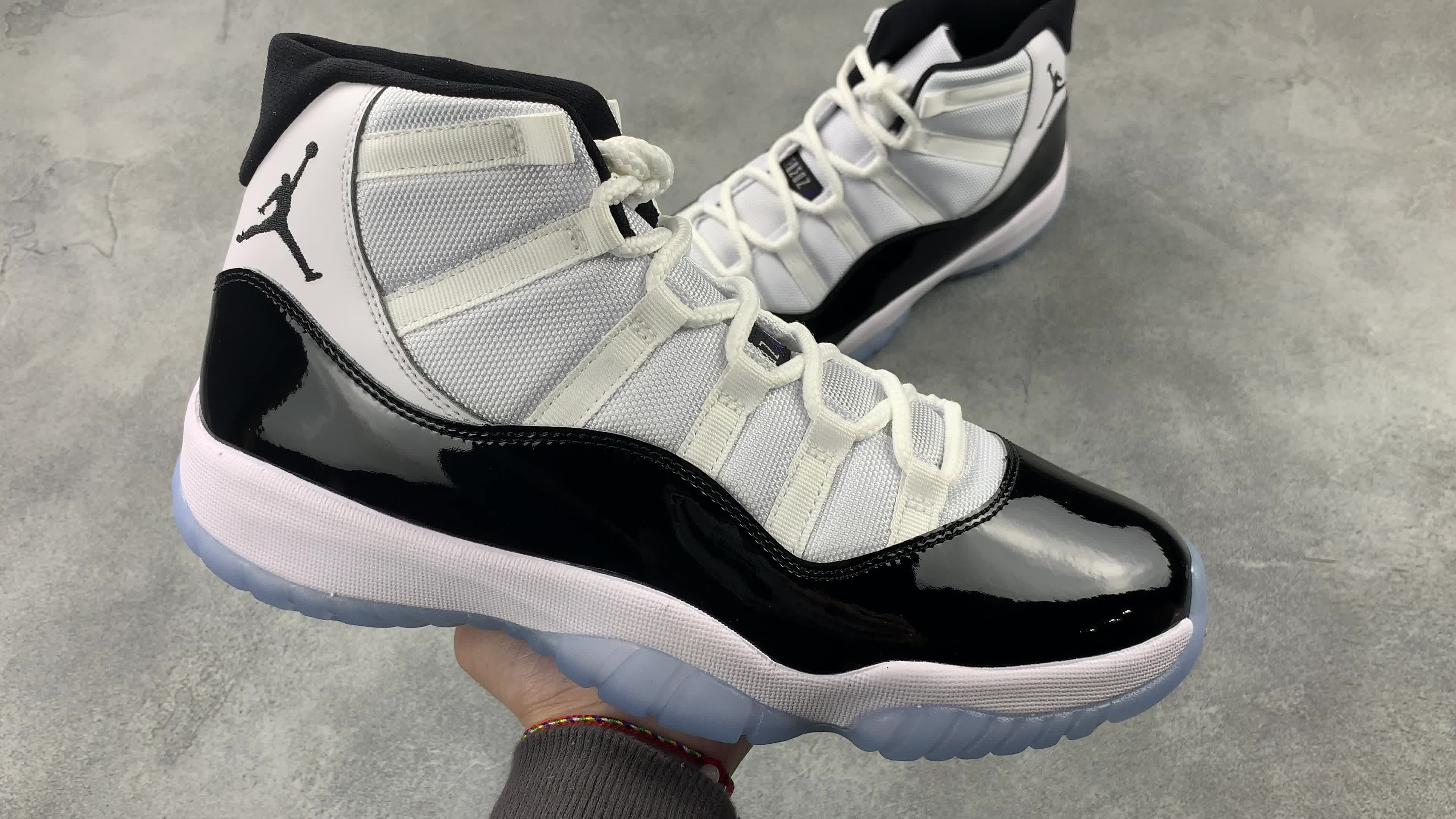 新批次air jordan 11 aj11 康扣黑白2018复刻高帮378037