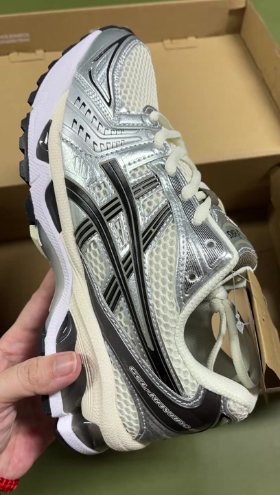 ASICS