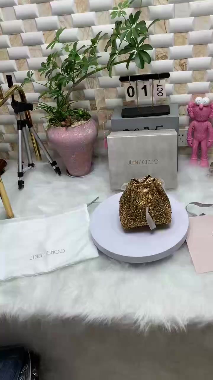 微信视频2025-10-14_215519_945.mp4