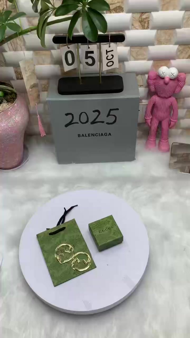 微信视频2025-10-14_215914_551.mp4