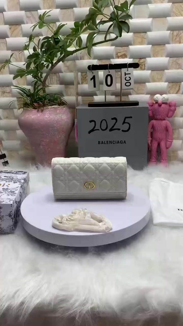 微信视频2025-10-14_220549_046.mp4