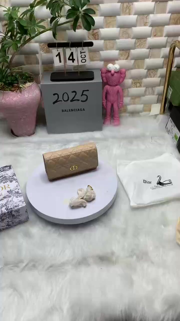 微信视频2025-10-14_221207_618.mp4